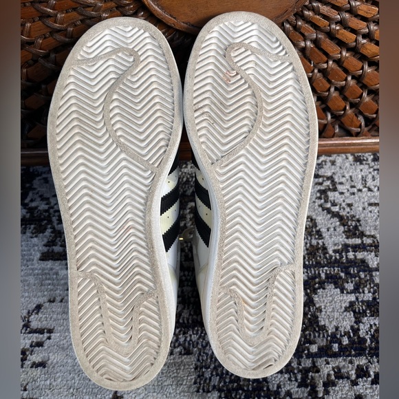 Adidas Camouflage Superstar Shoes - Men’s 7 / Women’s 8 - Picture 9 of 11